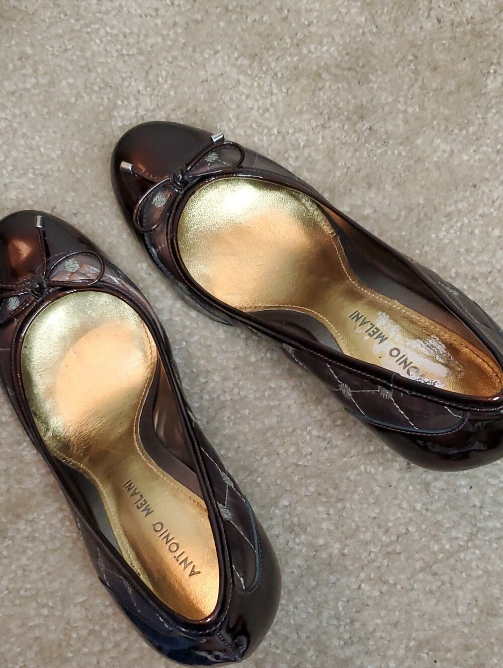 ANTONIO MELANI Brown Patent Leather Pumps with Bow Accent, 3 1/2" Heel, Size 7